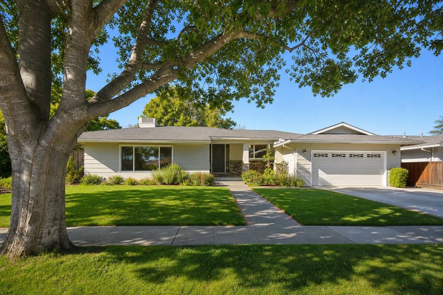 Mid-century ranch home in Cambrian Park
